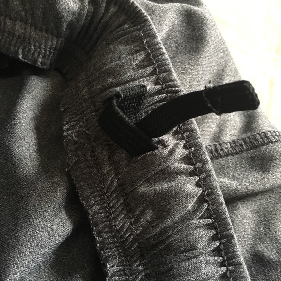 Active/Old Navy Gym Shorts - Picture 4 of 4